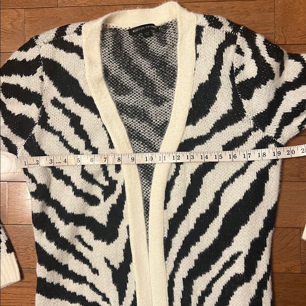 🖤BOSTON PROPER ZEBRA JACQUARD DUSTER/CARDIGAN SWEATER-POCKETS-BLACK/WHITE-M🖤 - Picture 10 of 16